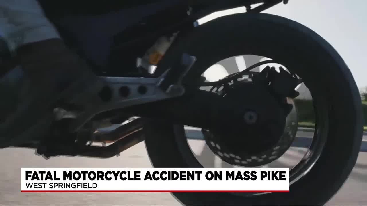 Deadly motorcycle crash closes part of Mass. Pike in West Springfield