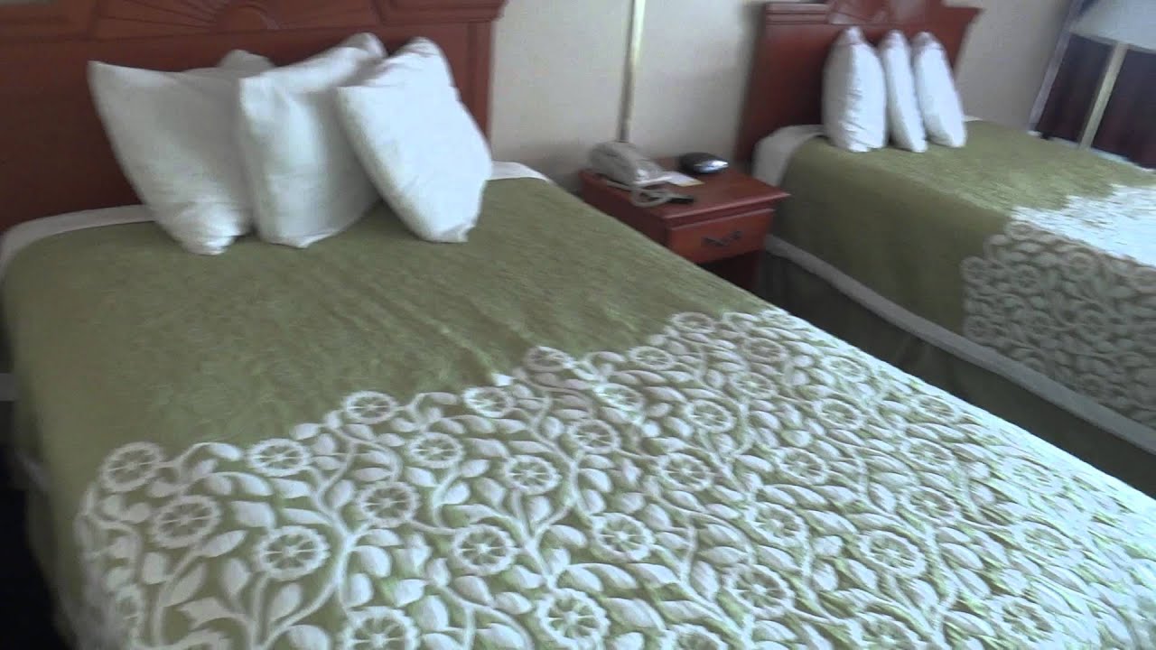 Hotel Room Tour: Days Inn Princeton WV 2 rooms!