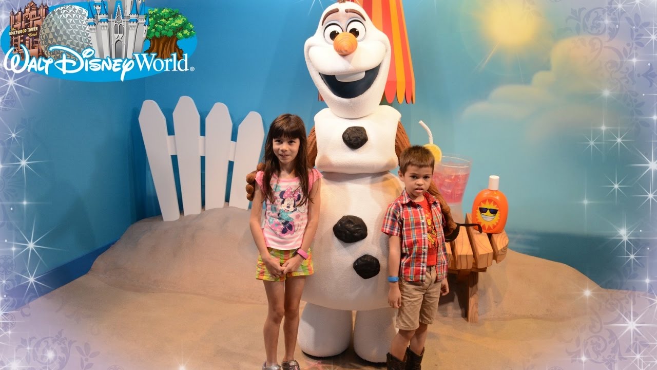 Meeting OLAF of FROZEN Disney In REAL LIFE At Disney World