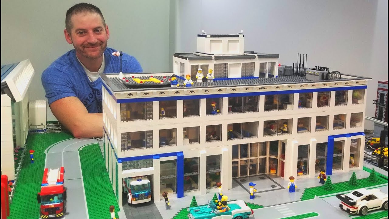 12,000+ PIECE LEGO HOSPITAL: FULL TOUR
