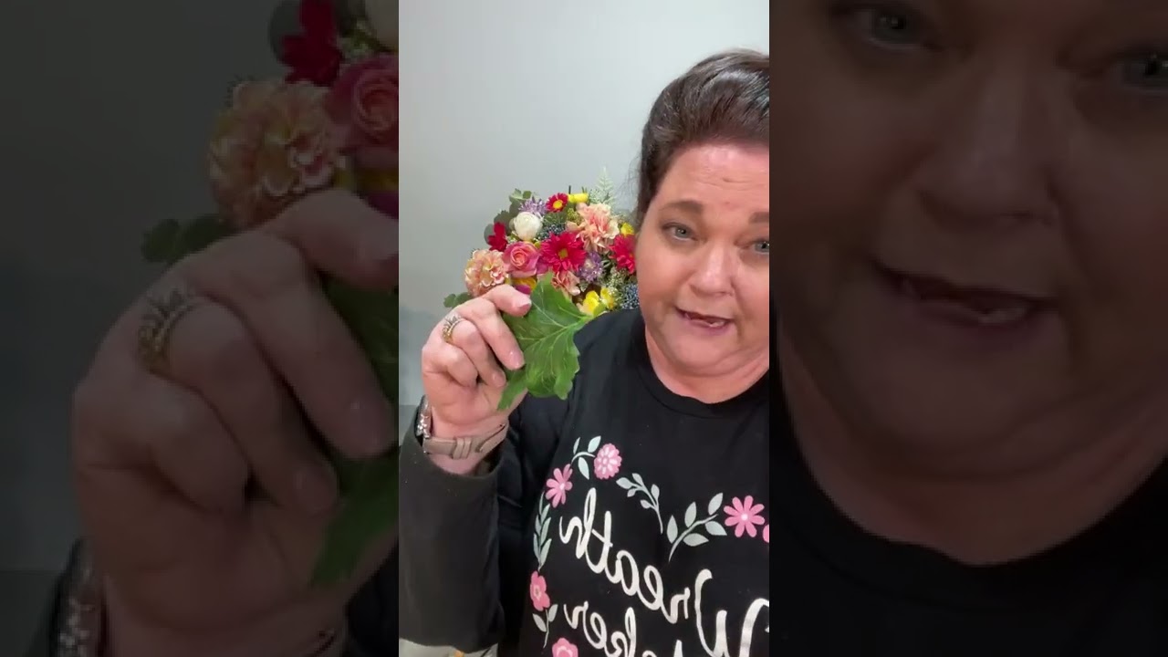 How to Collar A Wreath & Cover Mechanics for a Finishing Touch | How to Make Wreaths from Scratch