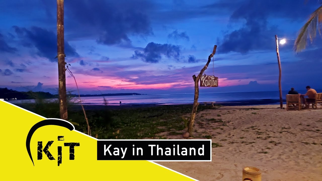 Essen am Strand in Khao Lak
