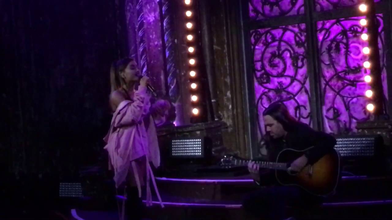Ariana Grande - Problem (live)