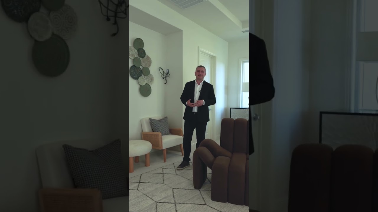 Главная Спальня в Новостройке, город Ирвайн. Для чего нужен Staging?