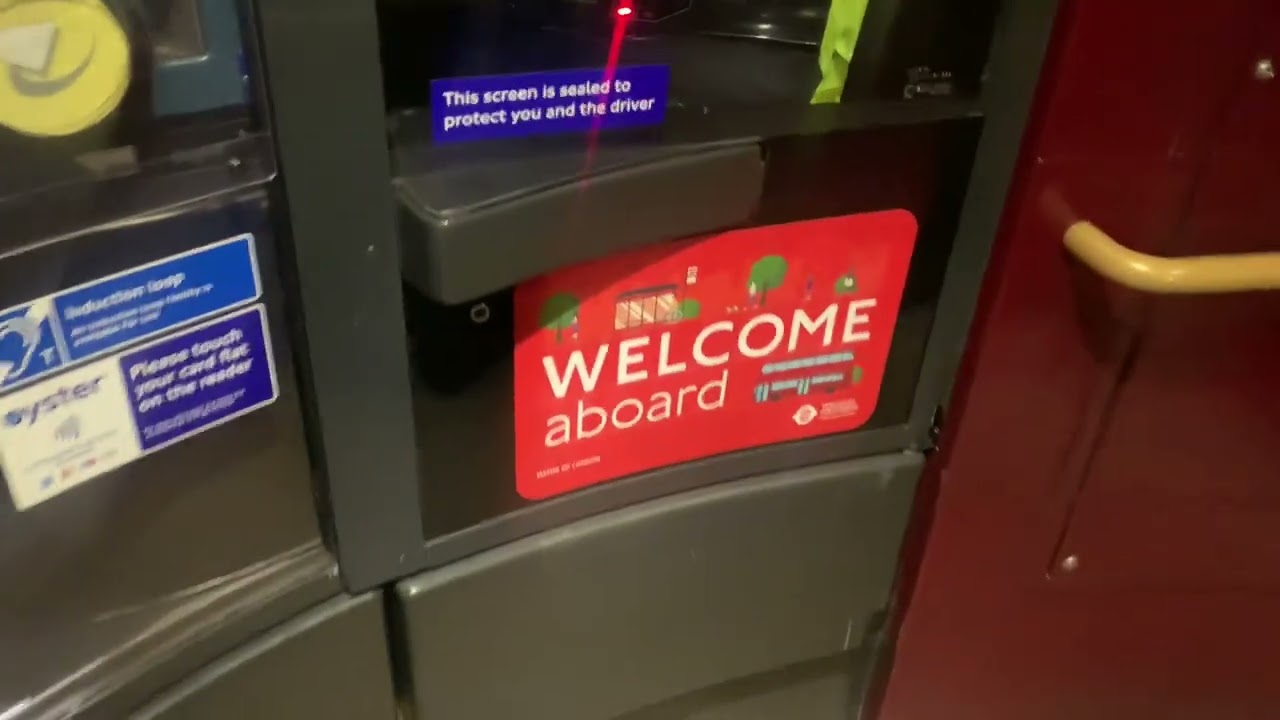 LTZ1224 Arriva London refurbished and walkthrough (LT224)