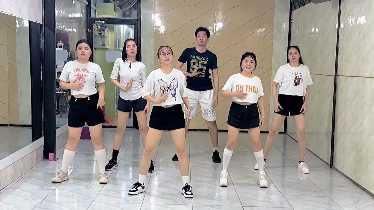 CREPPING UP ON YOU Zumba | Manish Kumar #bmstudio 