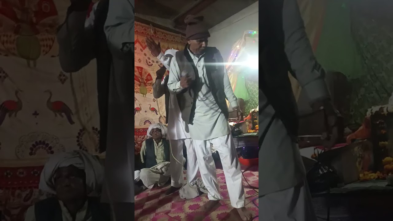 Mohandas Ji Maharaj ki  kirtan mandali Ne Piyush Krishnayan per bhajan Gaya