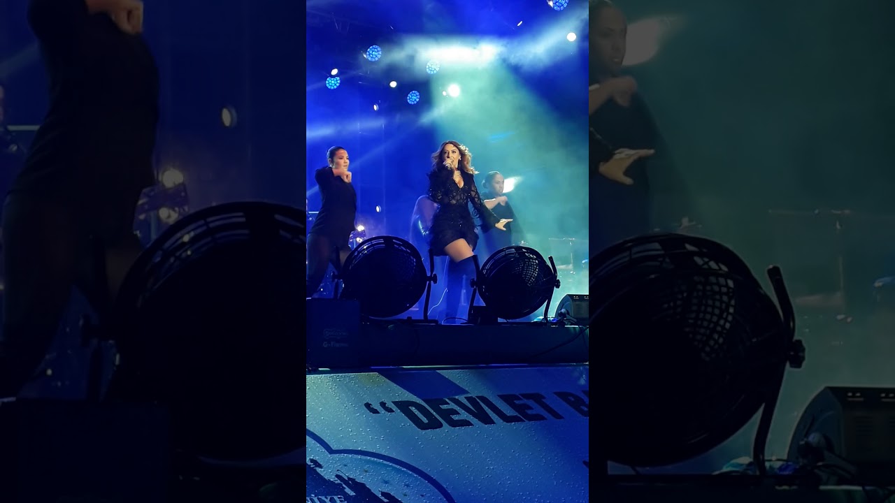 Hadise Osmaniye Konseri Masal Park Açılışı