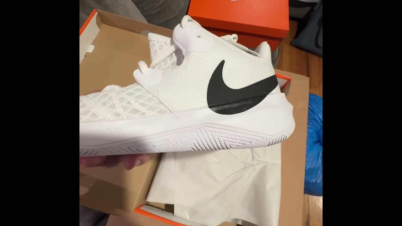 Nike Zoom Hyperspeed Court  White 