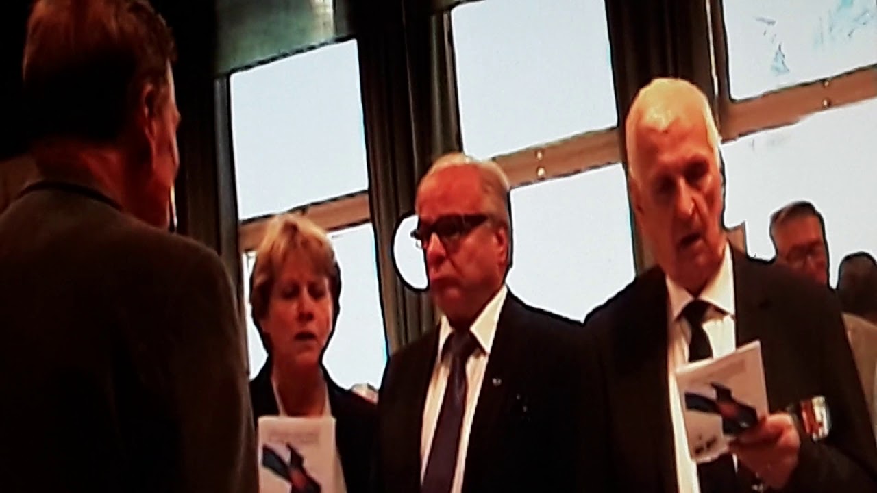 22.8.2019 niisalon sotilaskoti sveitsikko 4.9 joka vuosi hieno perinne Ari nurmi music ❤👒🎩😎