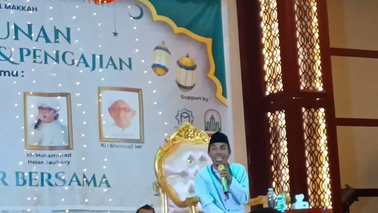 KH. KHOLIL YASIN  waktu ini di hotel mekah