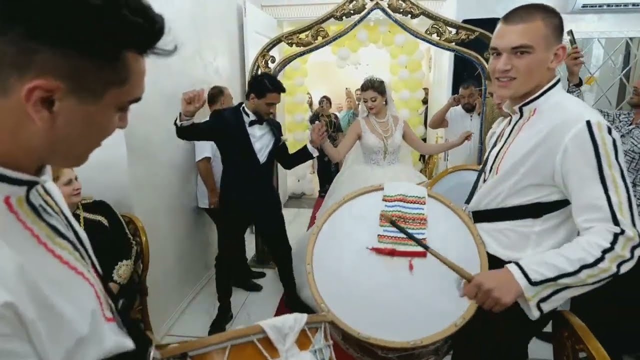 Canli Ahmet ve Alis Restorant