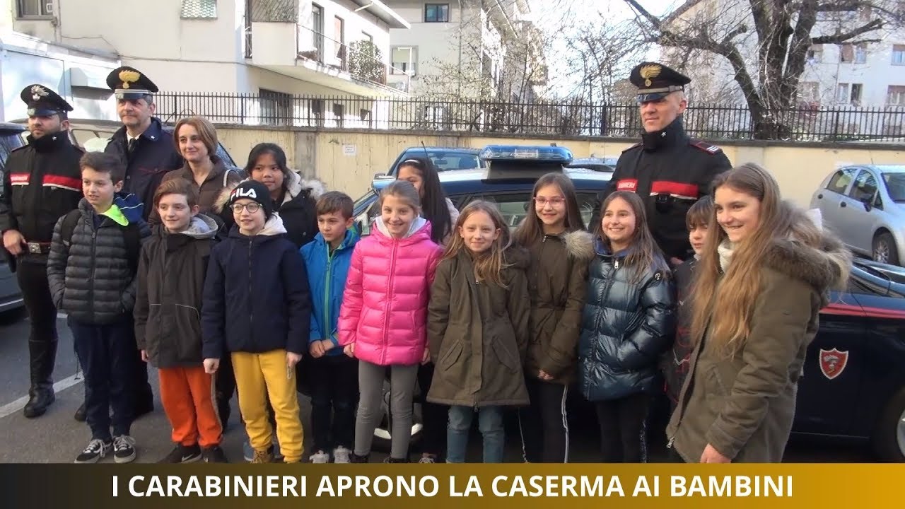 I Carabinieri aprono la caserma ai bambini