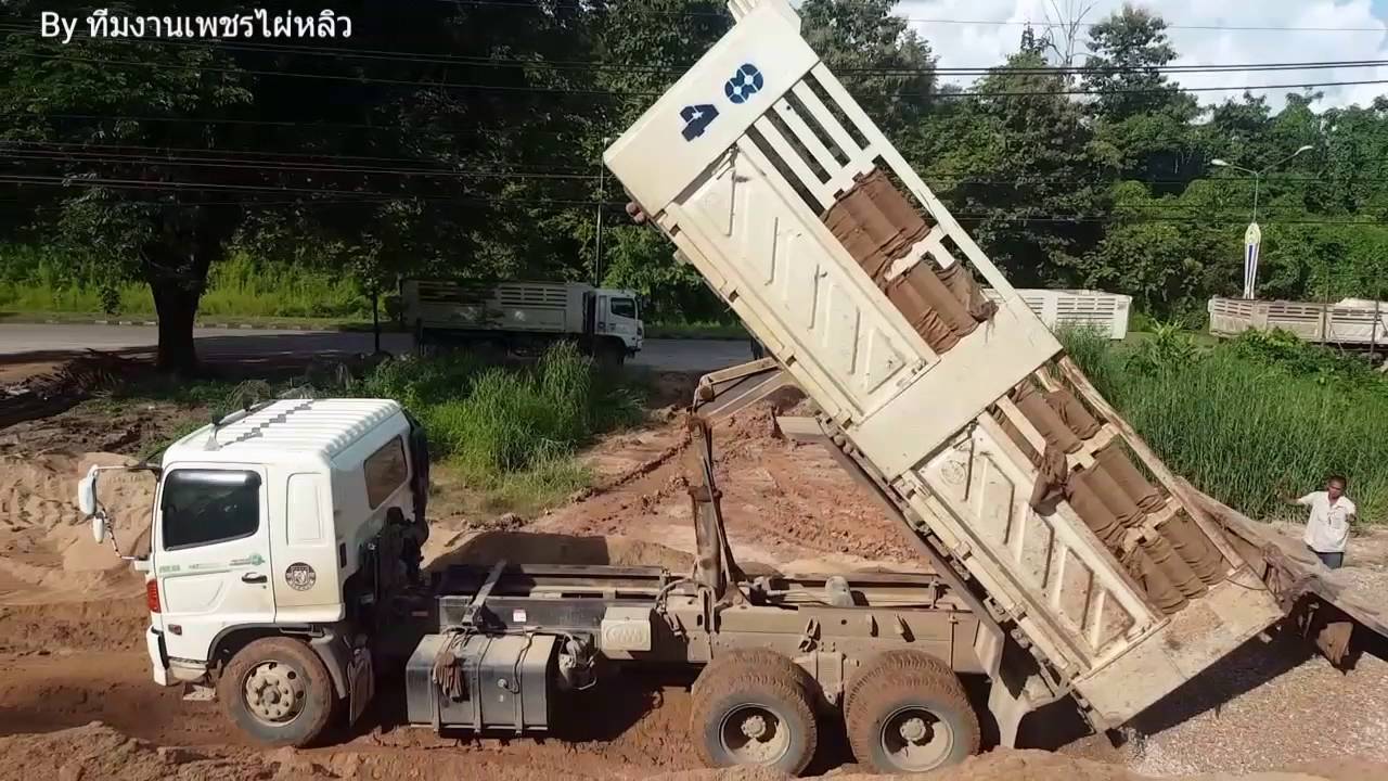 รถตักล้อยาง Wheel Loader CAT 950G & รถดัมพ์จอมพลัง HINO 500 SERIES เทหินหน้างาน