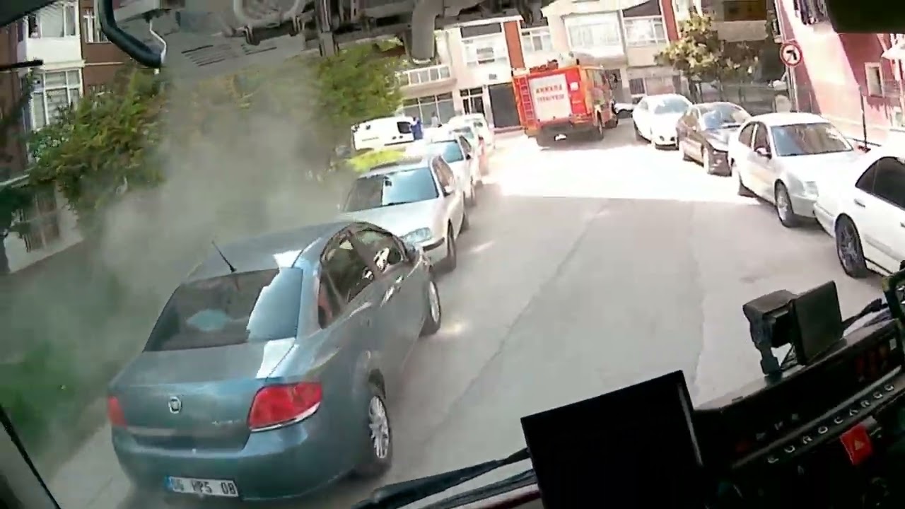 Dar Sokak İçerir! Ev Yangını İhbarı!!! #itfaiye #112 #fireman #keşfet  #youtube