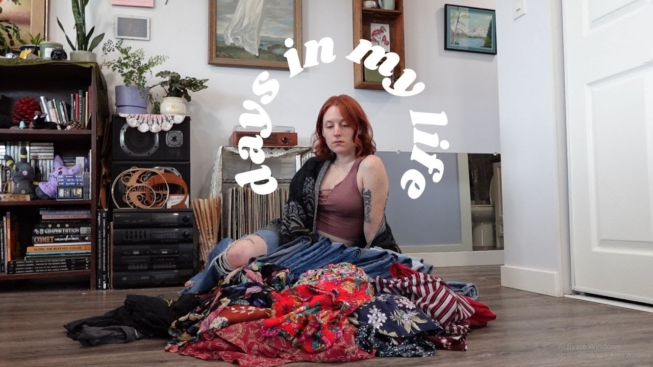 a day in my life: therapy, a clothing closet clean out, and writing my novel