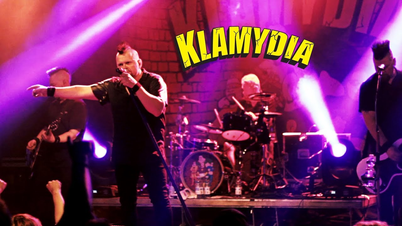 KLAMYDIA - 'Pyynt&ouml;' + 'Pilke Silm&auml;kulmassa' - Live @ Nosturi 2017
