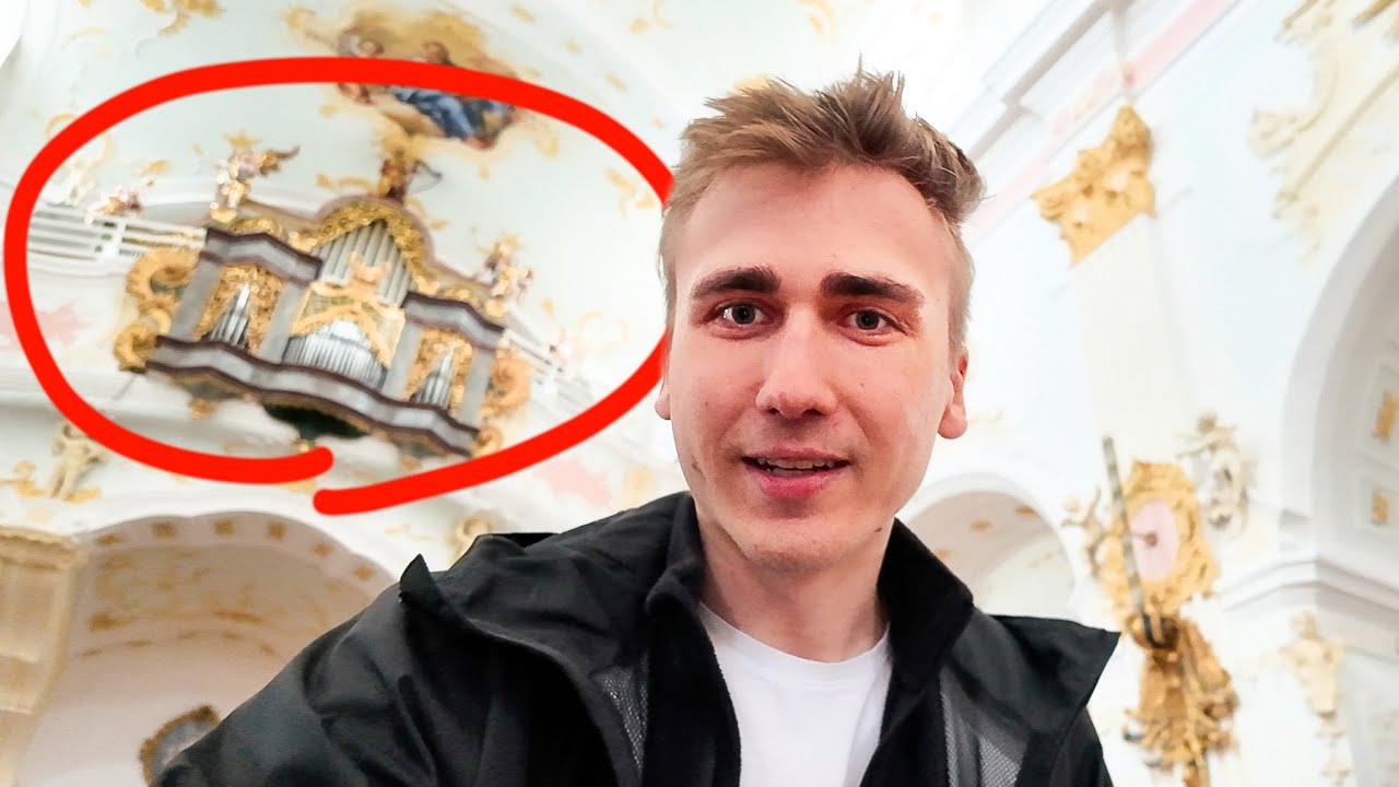 This pipe organ will trick you!