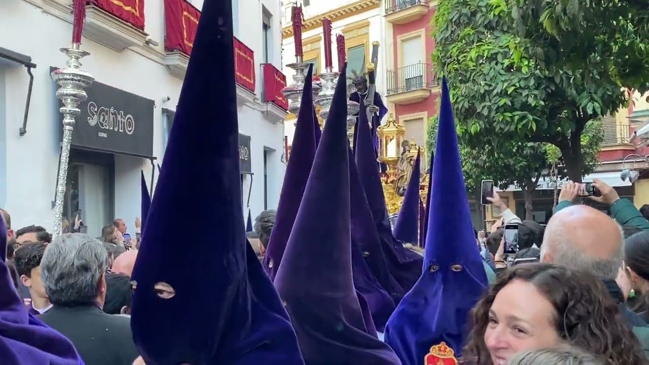 Cristo de los Gitanos en Cuesta del Bacalao | AM Los Gitanos - “Costaleros Gitanos” | Madrugá 2023