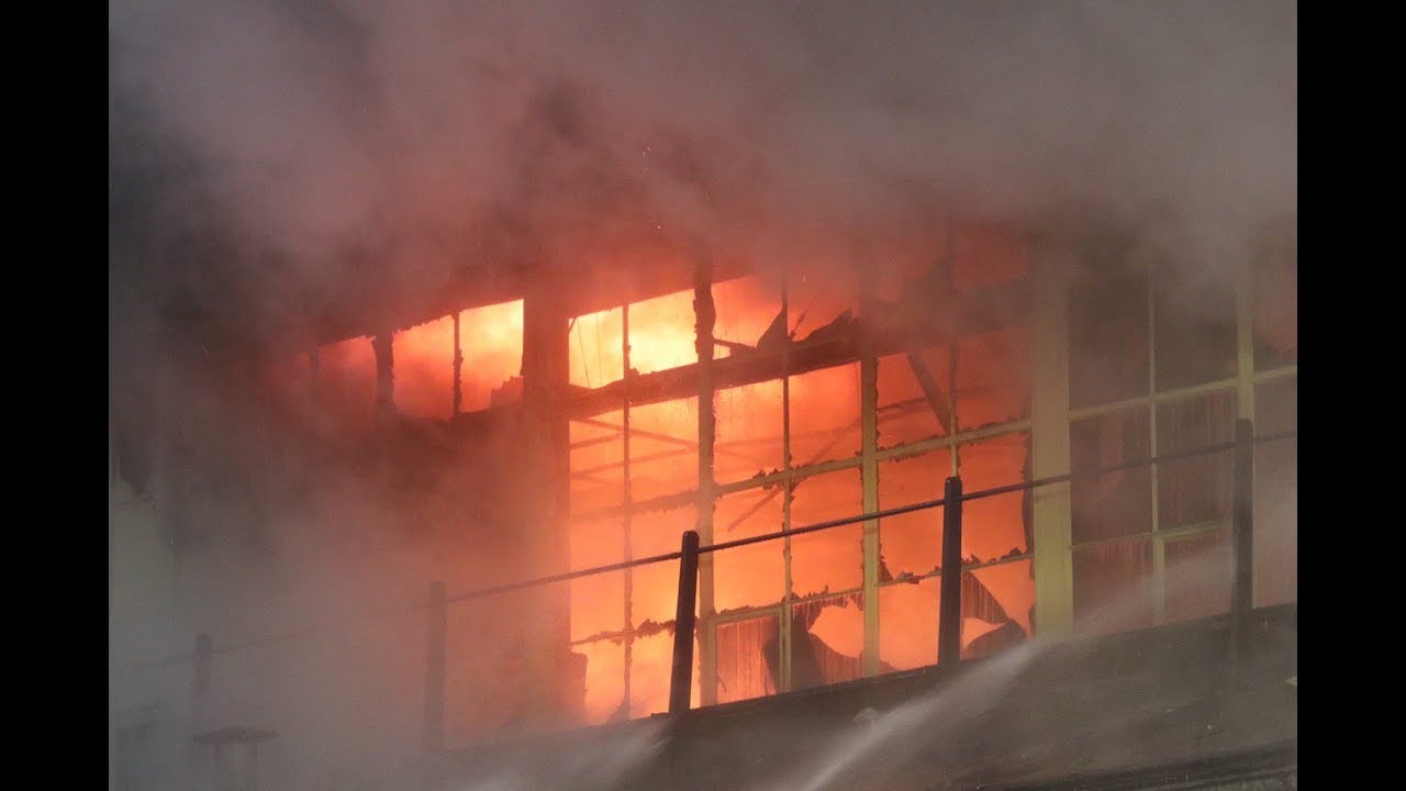 [GRIP 1] Zeer Grote Brand verwoest pand in Eerbeek