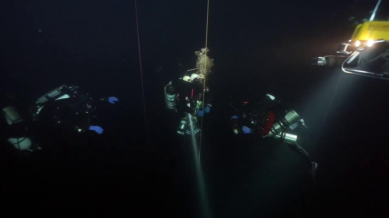 Il ROV durante il record mondiale d'immersione a -220 metr