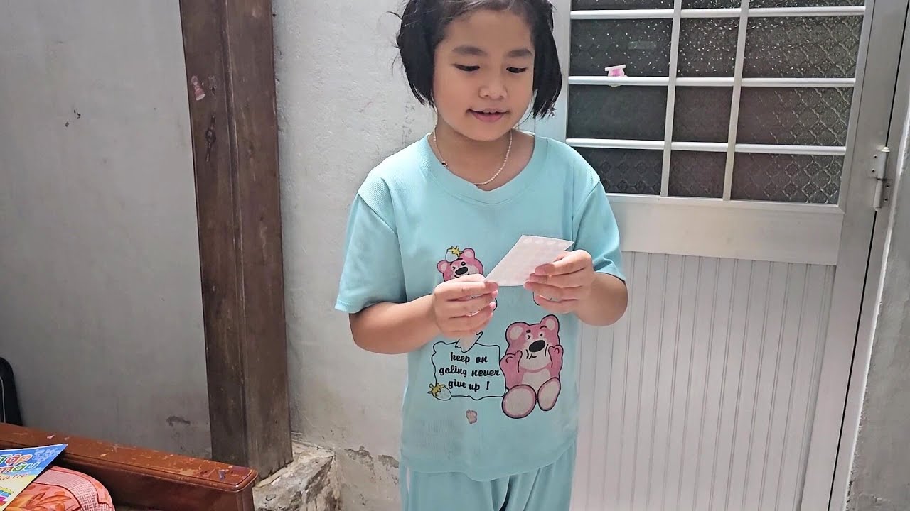 🎨🏖️ Muội tô màu hoàng hôn ở bãi biển ❤️ Xí Muội Family Tập 424