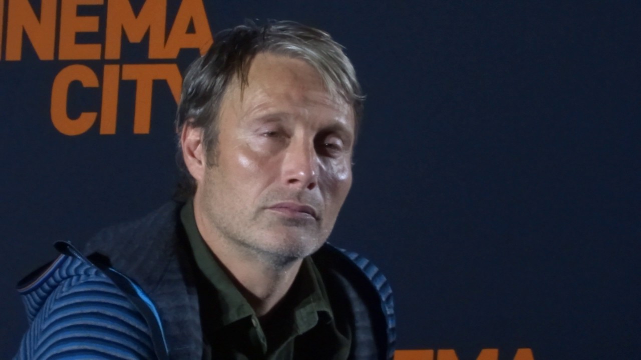Mads Mikkelsen Interview 19.11.2016 Cinema City Arkadia, Warsaw, Poland part.1