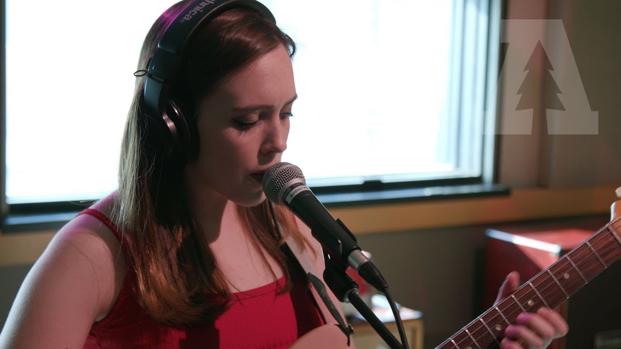 Soccer Mommy - Out Worn | Audiotree Live