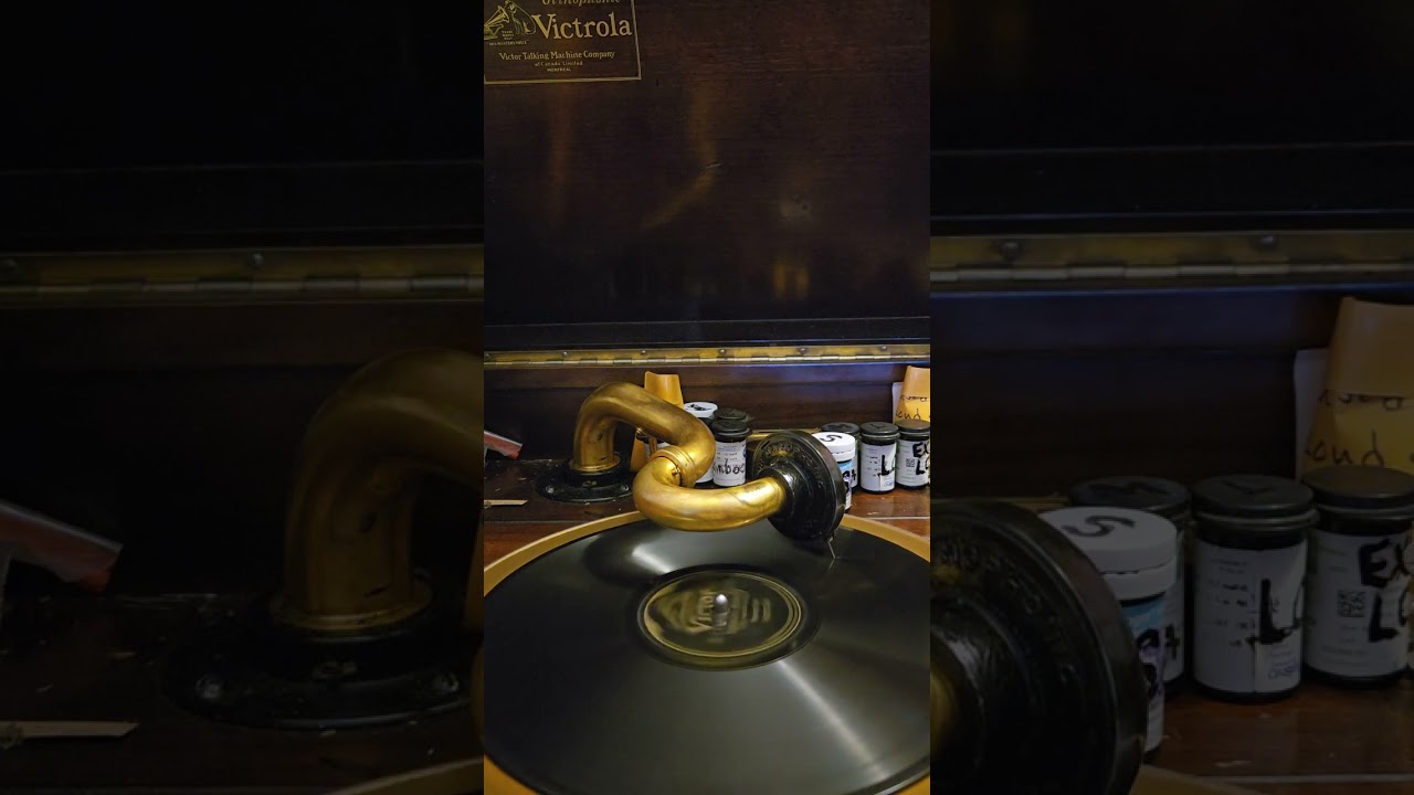 Hawaiian Butterfly - Sterling Trio Victor Records #18272 1917