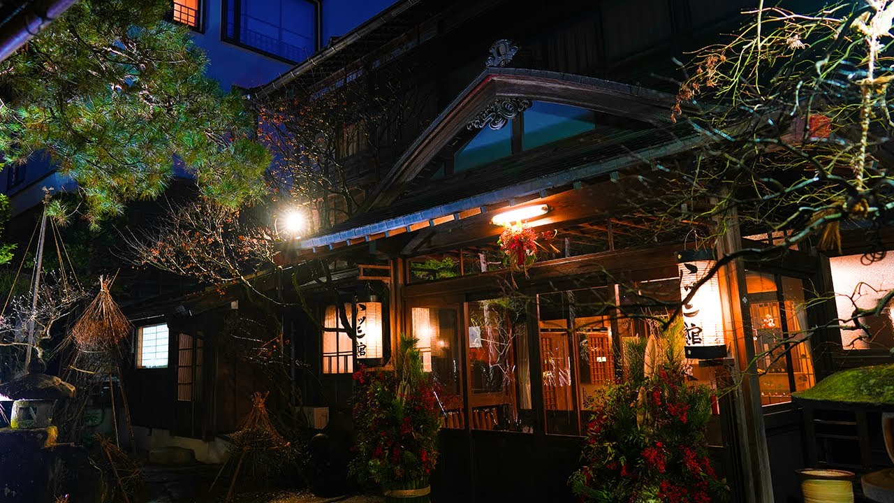 160-years-old Japanese traditional inn - Hida Furukawa Yatsusankan - Hida Takayama JAPAN | 4K Vlog