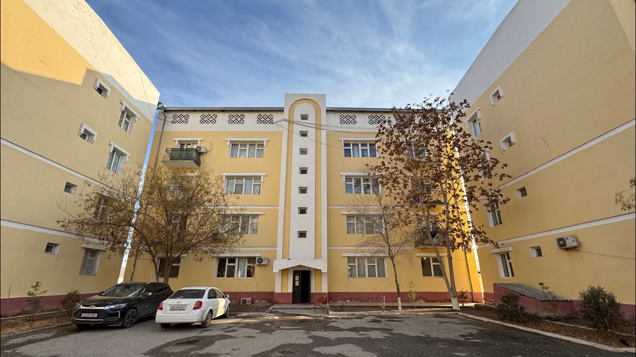 Urganch shahar markazida 125 m/kv 3 xonali kvartira sotiladi. Tel: 99-069-12-22