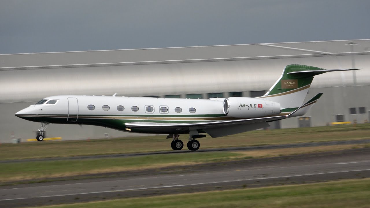 Plane spotting Runway side views. Gulfstreams, Globals etc. Biz jet departures /arrivals. 26 May 25.