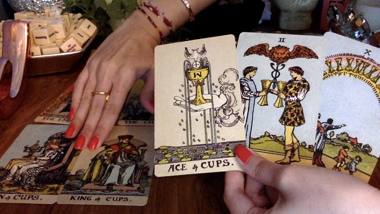 CANCER SOULMATE *A VERY IMPORTANT MESSAGE* NOVEMBER 2020 😱 ❤️  Psychic Tarot Card Love Reading