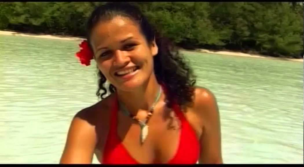 Clips : Sabrina Laughlin chante 