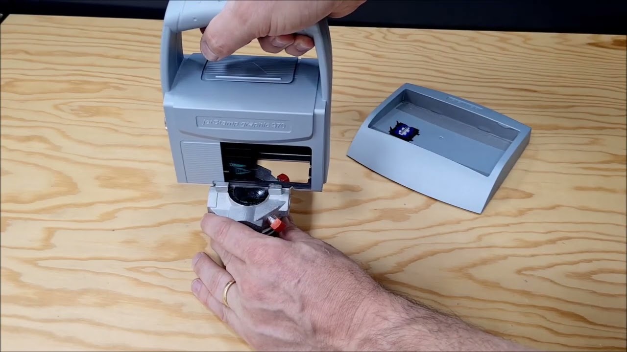 Discover 3 part marking options: jetStamp Handheld Inkjet Printers compared