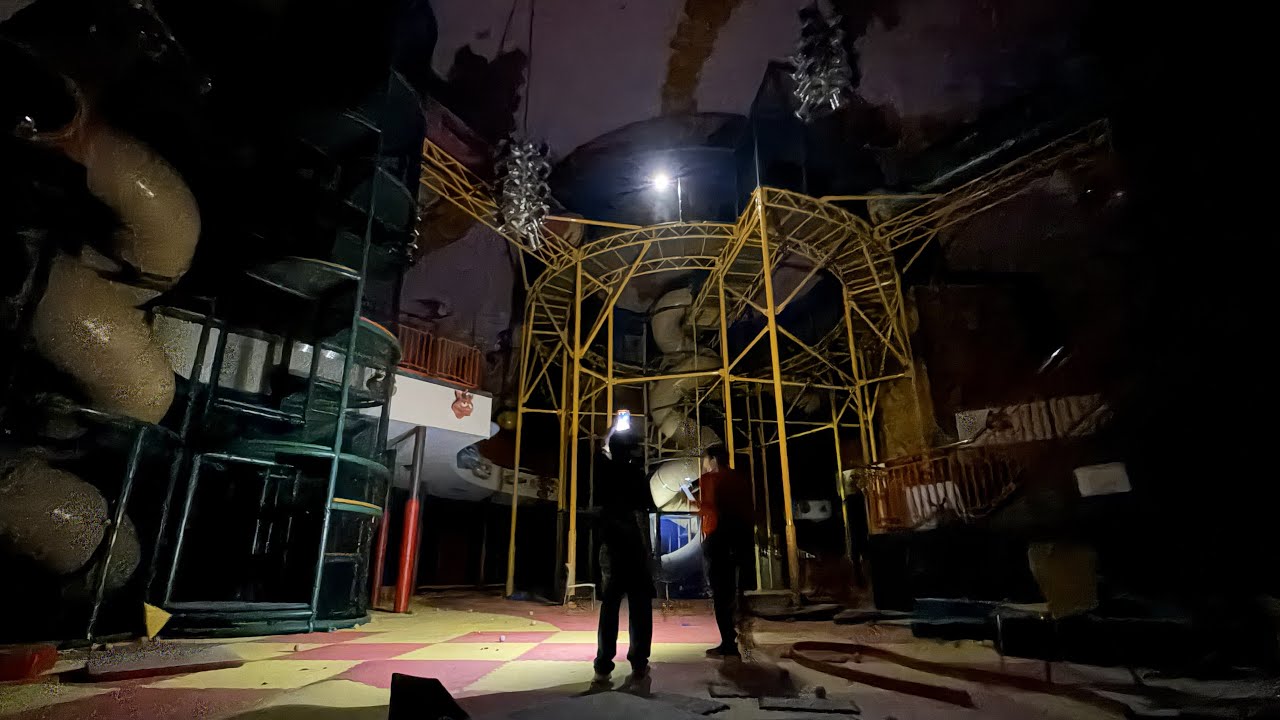 Exploring an Abandoned Indoor Playground