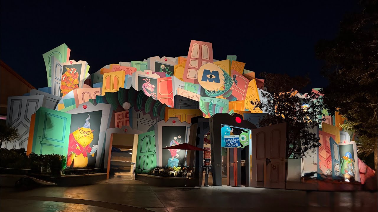 Monsters, Inc. Mike & Sulley to the Rescue! POV 2160p 4k dark ride 
