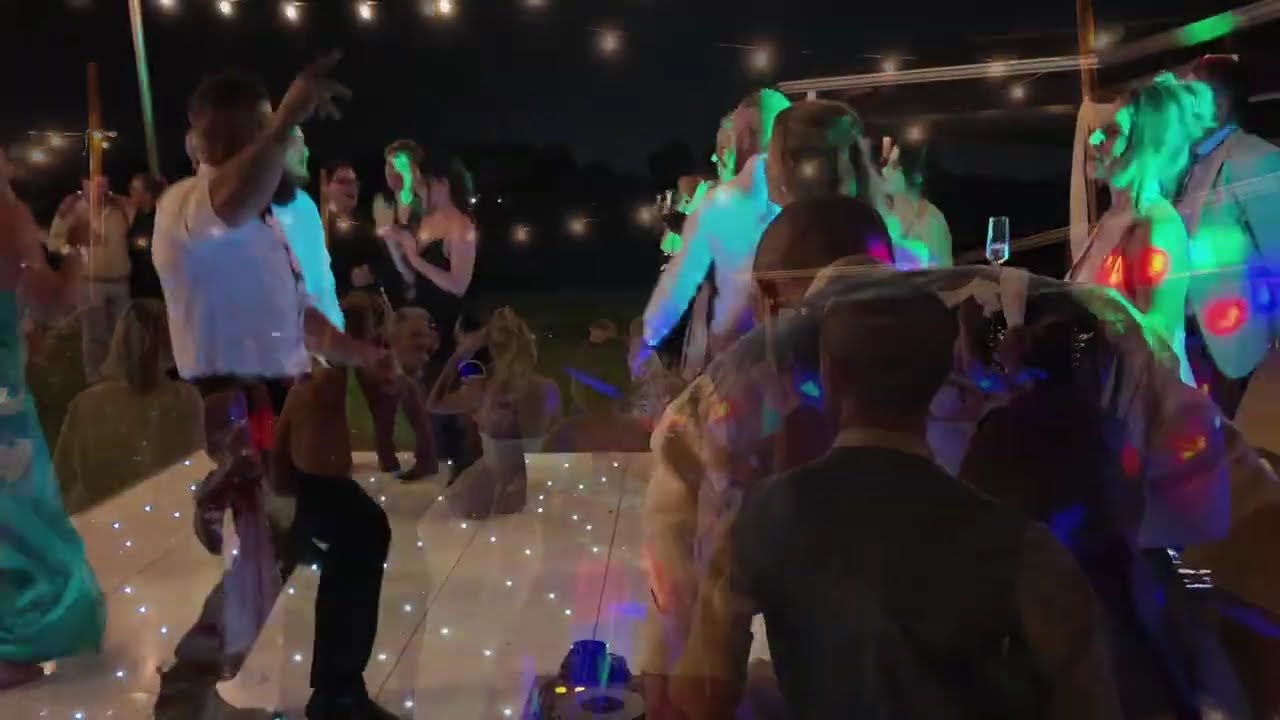 From &ldquo;I Do&rdquo; to Dance Floor | All-In-One Wedding Entertainment | Acoustic Vibes Perth