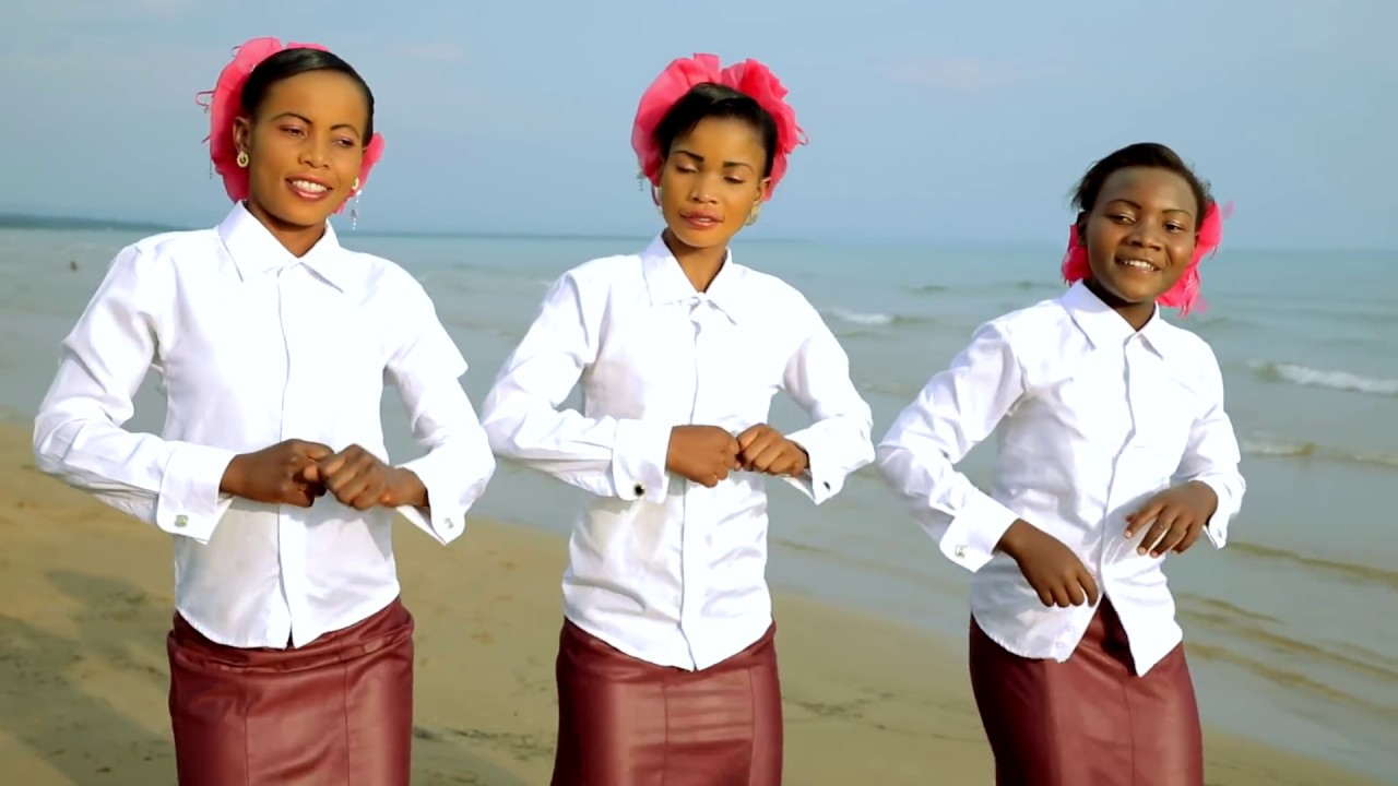MAASI utukufu choir E.E.A