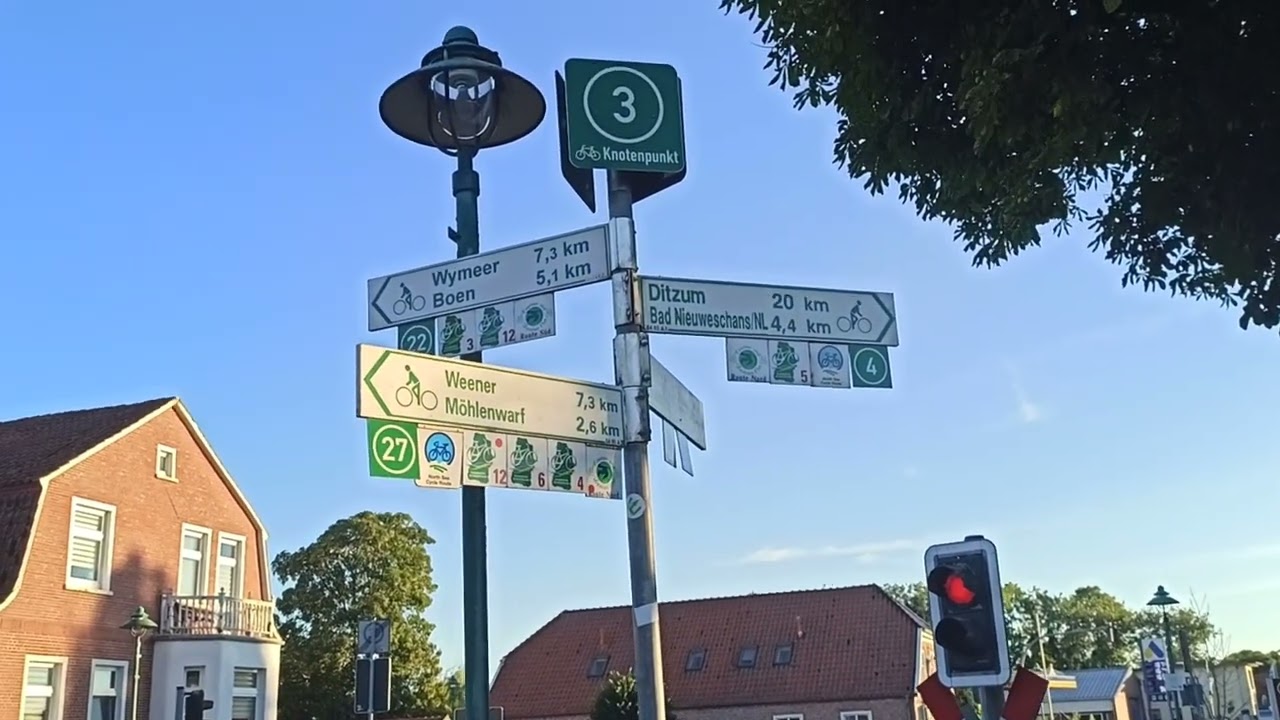 Bahn&uuml;bergang Bunde (Ostfriesland), Neuschanzerstra&szlig;e.