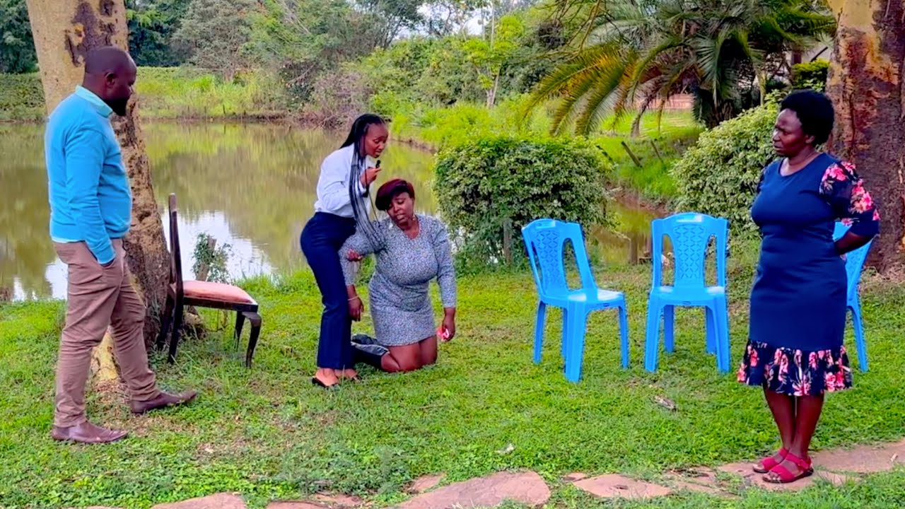 Karma strikes Mrs. Anderson😭 Baba Mesh is also having s*x with her daughter💔