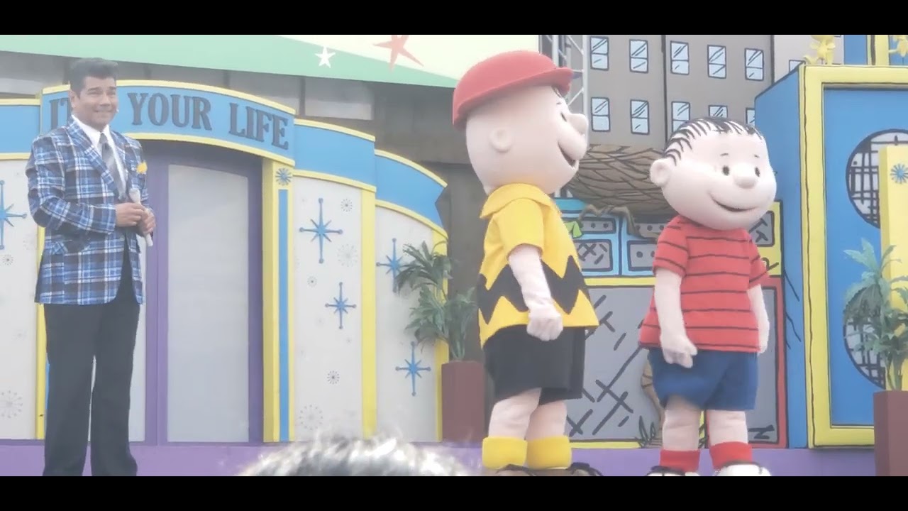 It's Your Life Charlie Brown |Closer View| at #knottsberryfarm #themepark #peanuts #performance