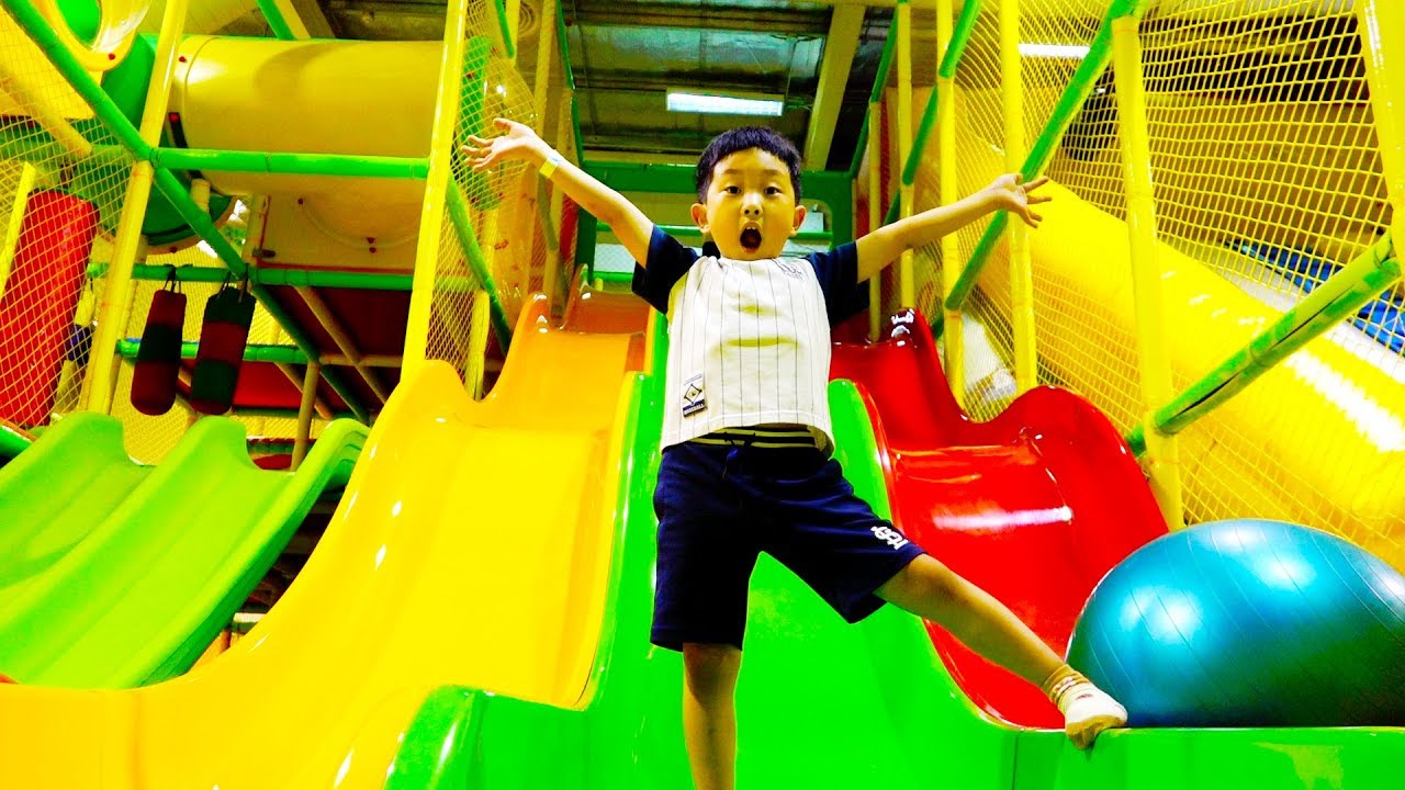 детская площадка, играйте в цветные шарики и катайтесь на горках Family Fun Playground for Kids