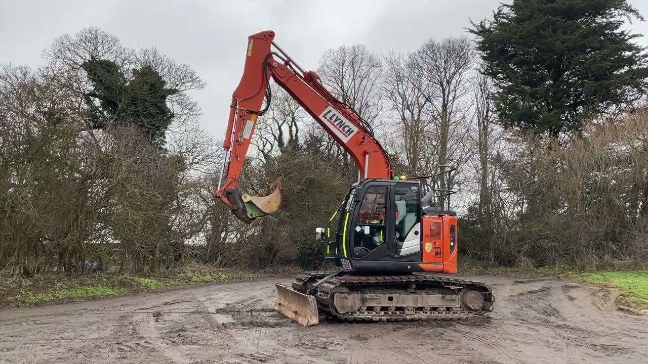 2021 Hitachi ZX135   15136Z