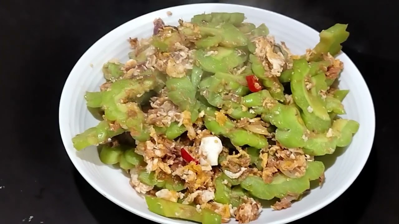Menu, peria masak campur telur dan cancalu/ sardin dlm tin masak simple
