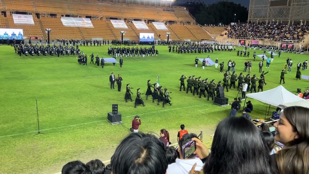 Desfile de inauguración del XXXI Encuentro Nacional de Escoltas y Bandas de Guerra del TecNM