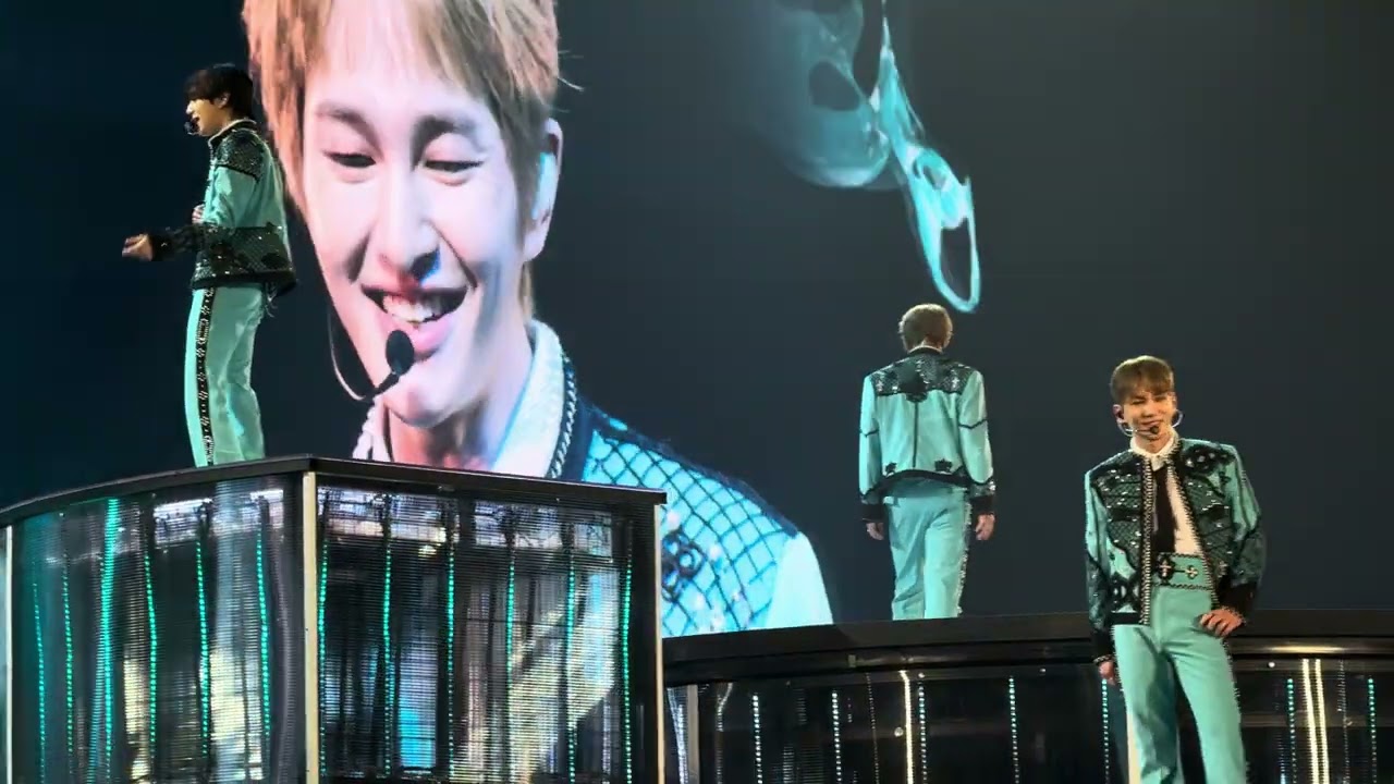 샤이니 SHINee WORLD VII [E.S.S.A.Y](Every Stage Shines AroundYou) in Seoul 1 20250523