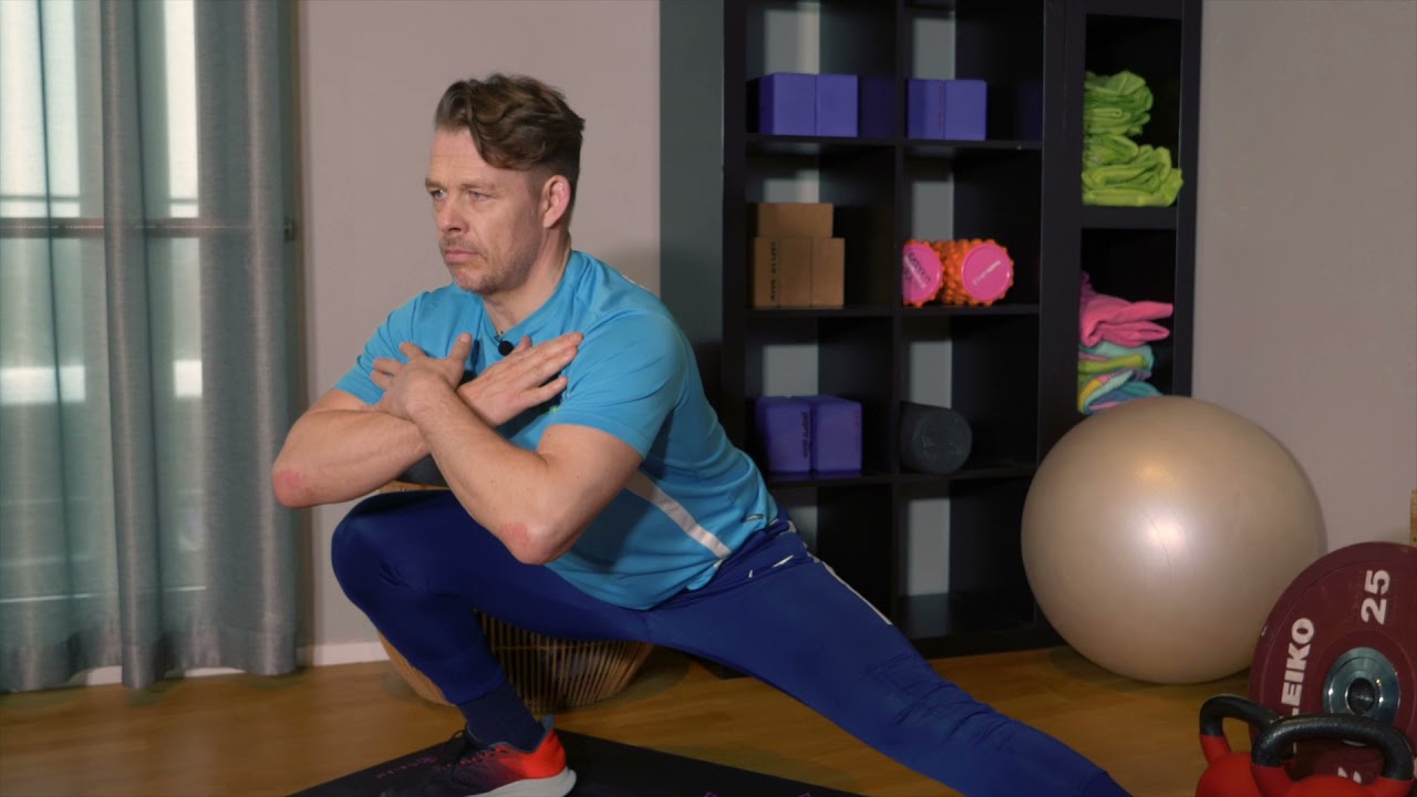 KASAKKAKYYKKY: Näin teet kasakkakyykyn oikein