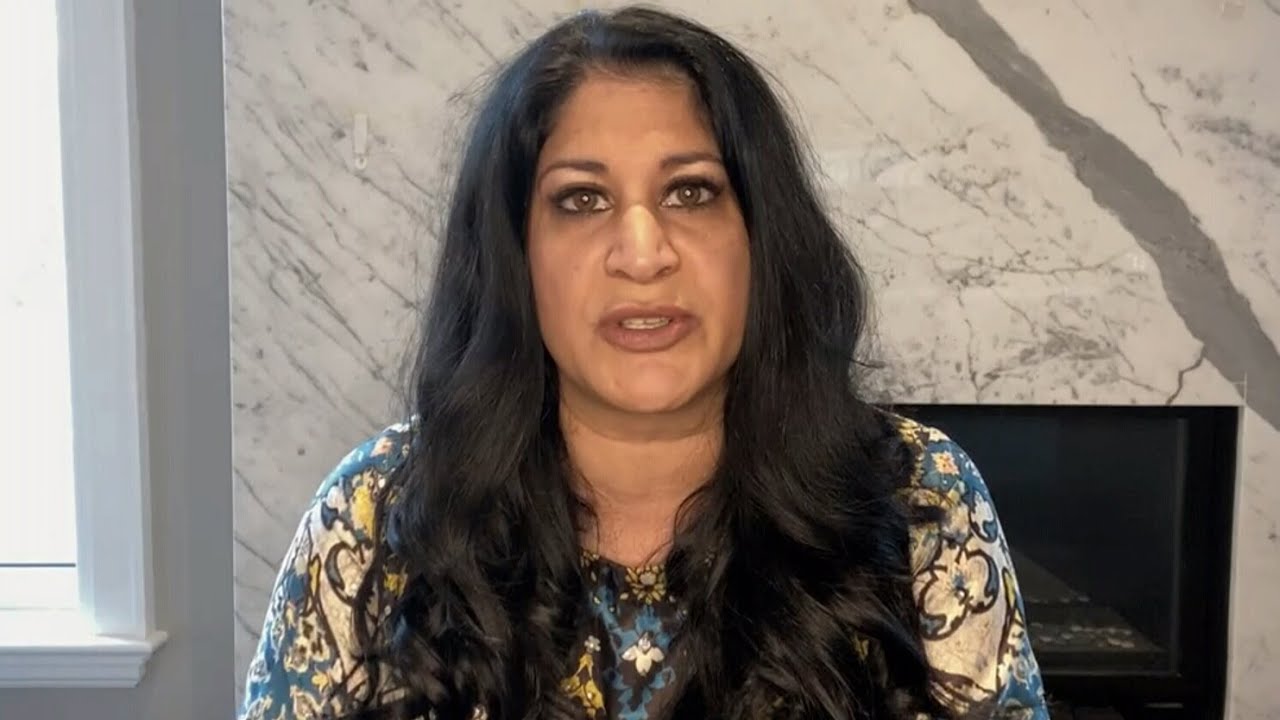 The Toronto Sun's Adrienne Batra reacts to Erin O'Toole's speech