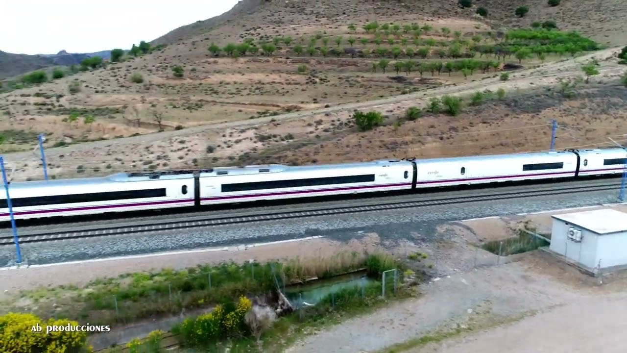 TRAINSPOTTING (VOL. 6609) Automotor Renfe Serie: 103 AVE desde al Aire (UHD 4K)